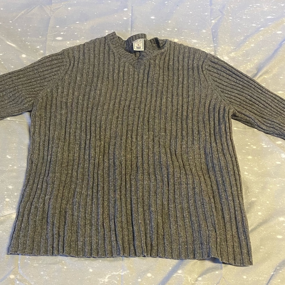 Old navy knit sweater grey